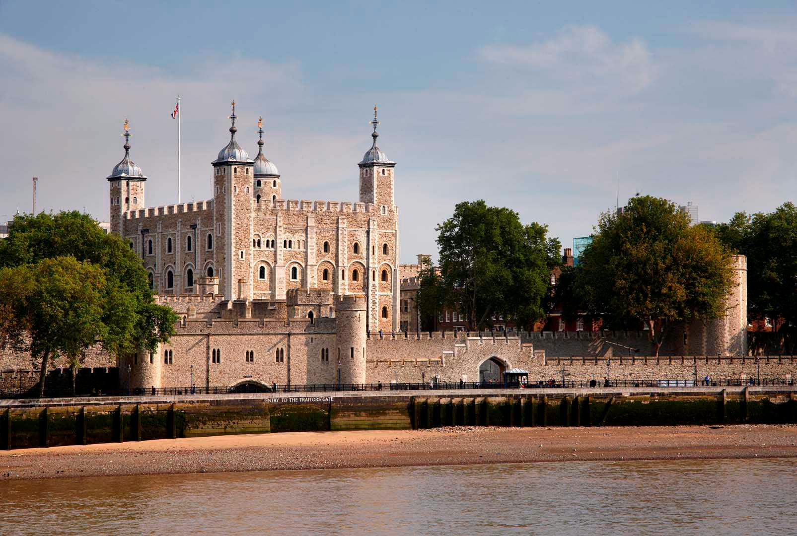 Tower of London & St Paul's Cathedral: Guided Tour + Thames Cruise - Photo 1 of 6